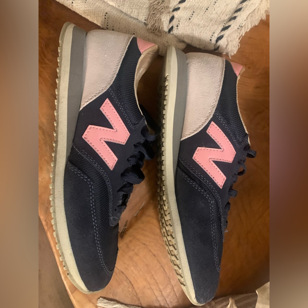 new balance womens sneaker